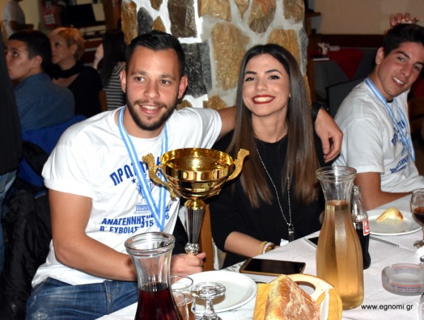 Η Αναγέννηση είναι μία, με παιδιά απ' την Ακαδημία