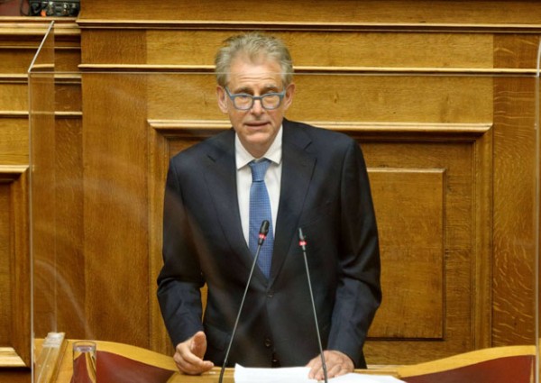 Ο Σπύρος Πνευματικός μίλησε με τον Βασίλη Κοντοζαμάνη για προσλήψεις γιατρών
