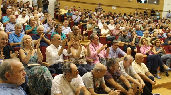 ΠΡΟΠΟΝΤΙΔΑ-ΕΚΔΗΛΩΣΗ ΓΙΑ ΤΑ 100 ΧΡΟΝΙΑ: Βούλιαξε το αμφιθέατρο για τη Μεγάλη Κυρία!