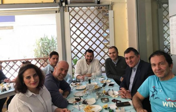 Στο Βασιλικό ήπιαν φέτος τσίπουρο την Μεγάλη Πέμπτη οι περιφερειακοί σύμβουλοι