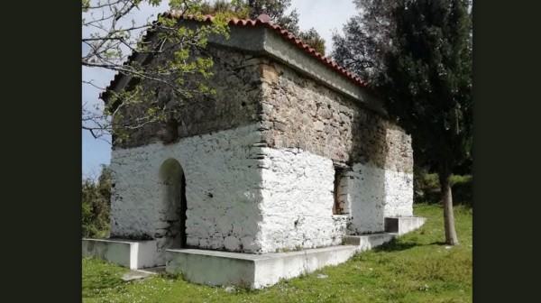 ΜΕΤΟΧΙ ΔΙΡΦΥΩΝ: Πανηγυρίζει το εξωκλήσι του Αγίου Γεωργίου