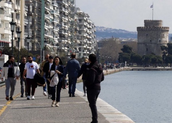 Κλείνει η παραλία Θεσσαλονίκης για να κοπούν οι βόλτες (VIDEO)
