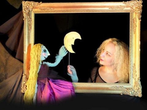 Η Εύη Γεροκώστα θα διαβάσει παραμύθια στα Ψαχνά