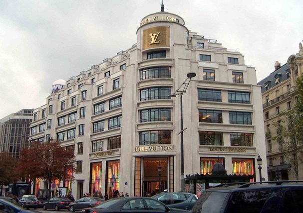 H Louis Vuitton εξαγοράζει την Dior!