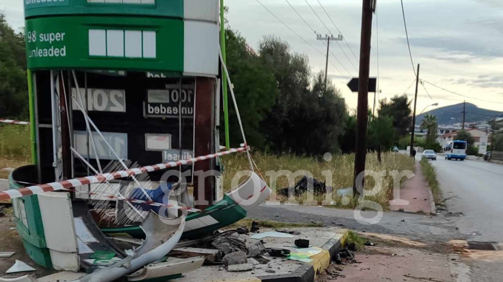 ΕΞΩ ΠΑΝΑΓΙΤΣΑ: Άγιο είχε νεαρός οδηγός που έμπλεξε σε σφοδρό τροχαίο (VIDEO)