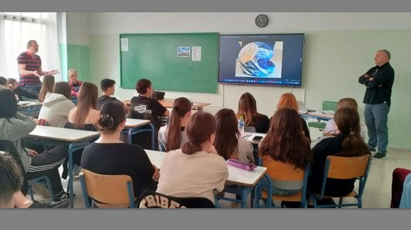 ΑΛΙΒΕΡΙ: Φόρουμ για την οδική συμπεριφορά και την ασφαλή οδήγηση
