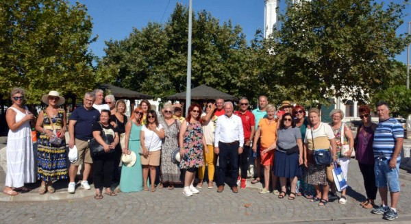 ΑΝΑΞΑΓΟΡΑΣ ΛΑΜΨΑΚΟΥ: Εκδρομή στις αλησμόνητες πατρίδες στη γη των παππούδων τους