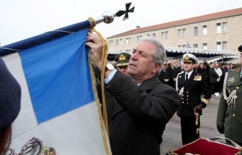 Ο Αβραμόπουλος στη Σχολή Πεζικού