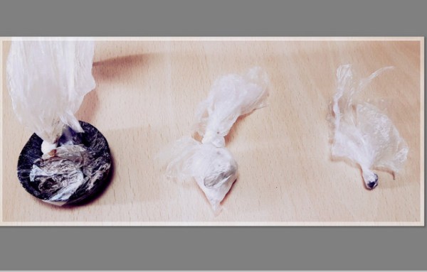 ΛΟΥΤΡΑ ΑΙΔΗΨΟΥ: Έπιασαν έναν Έλληνα με τρεις συσκευασίες ηρωίνης