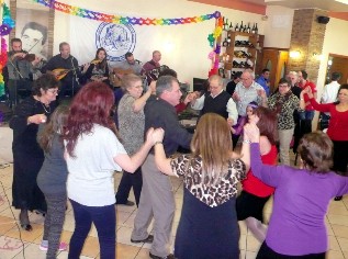 Δύο Σύλλογοι χόρεψαν μαζί στην Κάνηθο