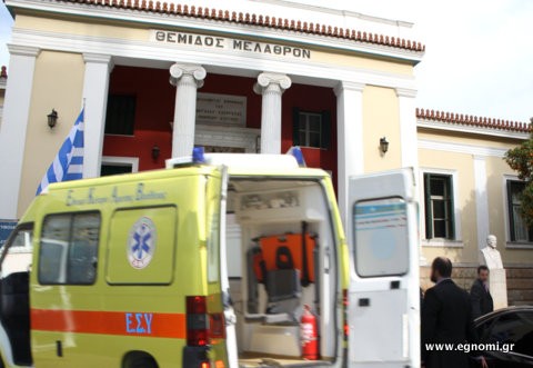 Λιποθύμησε στα δικαστήρια Χαλκίδας ο ιερέας π. Παναγιώτης Μπαφαλούκας από την Αμάρυνθο