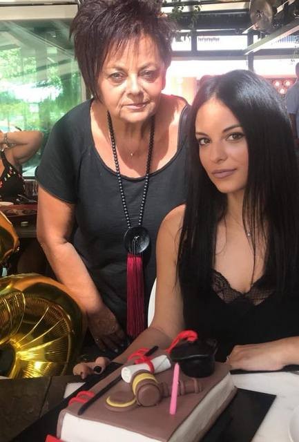 Μαμά και κόρη γιορτάζουν παρέα
