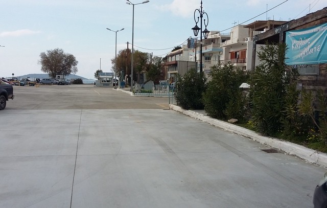 ΜΑΡΜΑΡΙ ΕΥΒΟΙΑΣ: Τροχαίο ατύχημα με τραυματισμό γυναίκας στον παραλιακό δρόμο