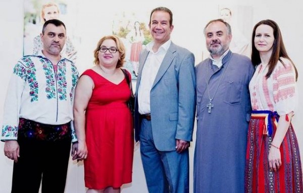 Τον κάλεσαν σε έκθεση φωτογραφίας από την πρεσβεία της Ρουμανίας