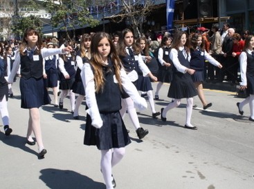 Η μικρή κυρία και η ... καραμελίτσα!