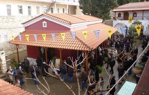 Πανηγύρι στο μοναστήρι της Μακρυμάλλης