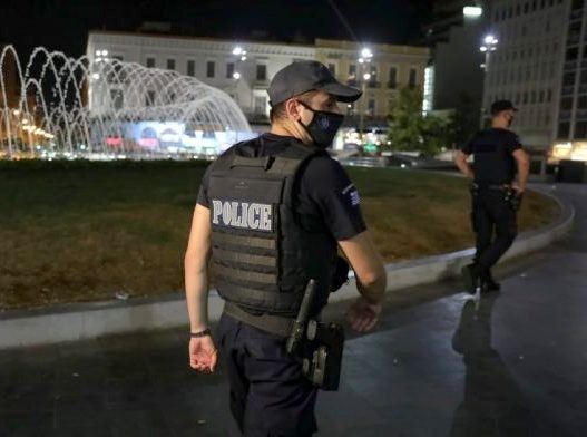 Βροχή τα πρόστιμα για μετακινήσεις μετά τα μεσάνυχτα το Σαββατόβραδο