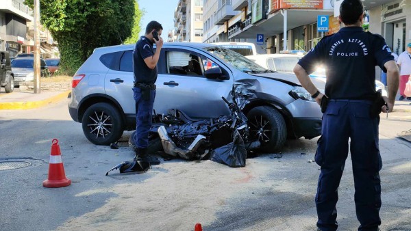 ΧΑΛΚΙΔΑ: Δύο τραυματίες σε σοβαρό τροχαίο στην Ελευθερίου Βενιζέλου