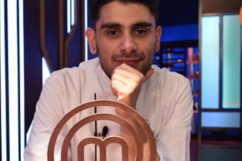 MASTERCHEF 3: Νικητής ο Μανώλης Σαρρής - Η τηλεθέαση έφτασε σε απλησίαστα νούμερα (VIDEO)