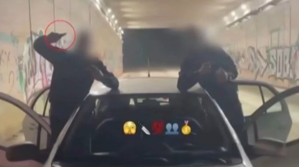 Προφυλακίστηκαν οι δράστες της επίθεσης με μαχαίρι σε 14χρονο - Η στιγμή της σύλληψης του 17χρονου (VIDEO)