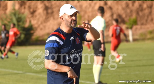 Ο Γιάννης Καρβέλης νοσηλεύεται στο Νοσοκομείο - Περαστικά κόουτς!