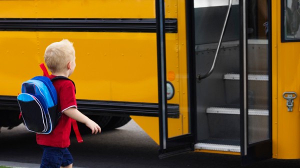 Δικογραφία σε βάρος οδηγού και συνοδού που ξέχασαν στο σχολικό λεωφορείο παιδάκι 4,5 ετών