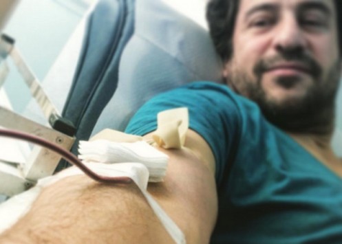 Χαμογελαστός ο Γεωργούλης στον Ερυθρό Σταυρό