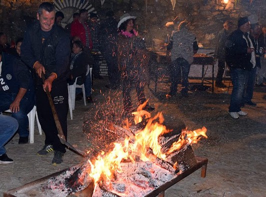 ΧΑΛΚΙΔΑ: Αποκριάτικες εκδηλώσεις με τυμπανιστές και γιορτές στις γειτονιές