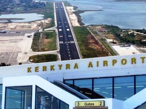 Κέρκυρα: Αναγκαστική προσγείωση αεροσκάφους - Τούρκος επιβάτης έπαθε αμόκ