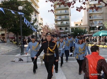 Τετράποδη παρέλαση με την μπάντα του Δήμου Χαλκιδέων