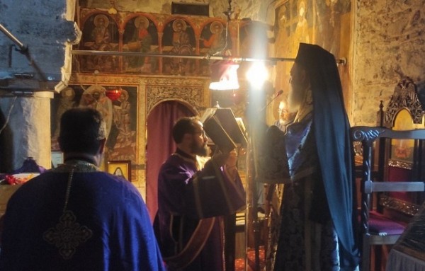 ΠΟΛΙΤΙΚΑ ΕΥΒΟΙΑΣ: Στη Μονή Περιβλέπτου ο Μητροπολίτης κ. Χρυσόστομος