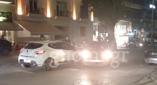 XΑΛΚΙΔΑ: Απίστευτο τροχαίο έξω από την Εθνική τράπεζα