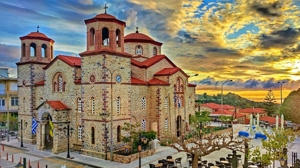 Η Κύμη τιμάει τον πολιούχο της Άγιο Αθανάσιο