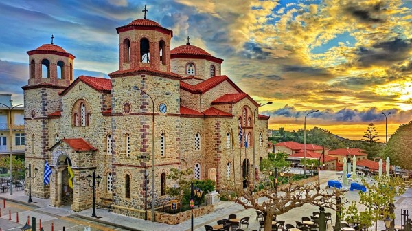 Η Κύμη τιμάει τον πολιούχο της Άγιο Αθανάσιο