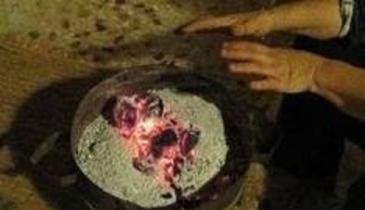 80χρονη κάηκε από μαγκάλι