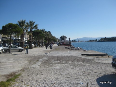 Καθαρίζουν τις παραλίες σε Αμάρυνθο και Ερέτρια