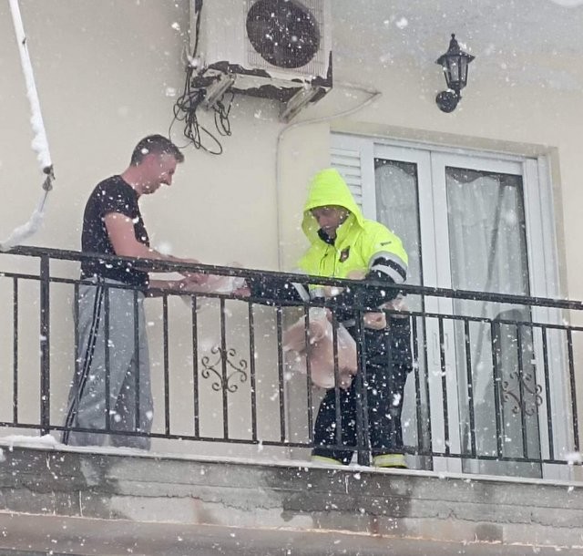ΔΗΜΟΣ ΕΡΕΤΡΙΑΣ ΜΠΑΡΜΠΑΡΑ: Παραμένουν σε επιφυλακή οι εθελοντές