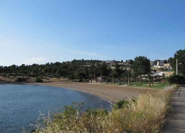 ΑΡΤΑΚΗ: Διαμάχη για οικοδομικές εργασίες στην ακτή Βολέρη