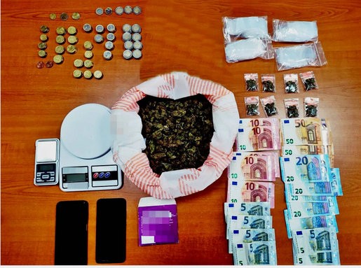 ΟΙΝΟΦΥΤΑ: Συνέλαβαν έναν άντρα για διακίνηση ναρκωτικών