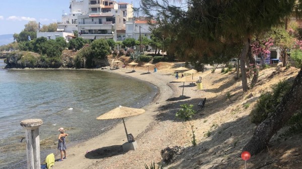 ΧΑΛΚΙΔΑ: Γυναίκα πήγε για μπάνιο στην πλαζ της Μέσα Παναγίτσας και έχασε την ζωή της