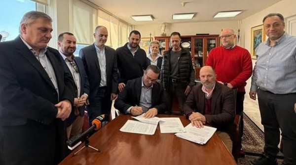 Η Ερέτρια αποκτάει κλειστό γήπεδο με φουσκωτή στέγη τύπου μπαλόνι