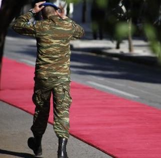 Άγριο ξύλο σε στρατιώτη γιατί έκανε καμάκι σε κοπέλα