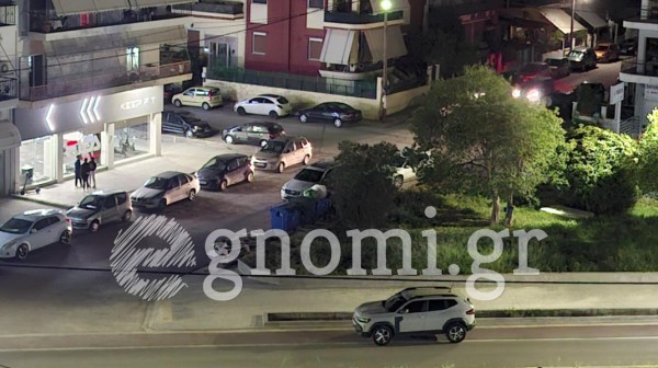 ΧΑΛΚΙΔΑ: Παρκάρουν με την άνεσή τους στον ποδηλατόδρομο και στις ράμπες ΑΜΕΑ