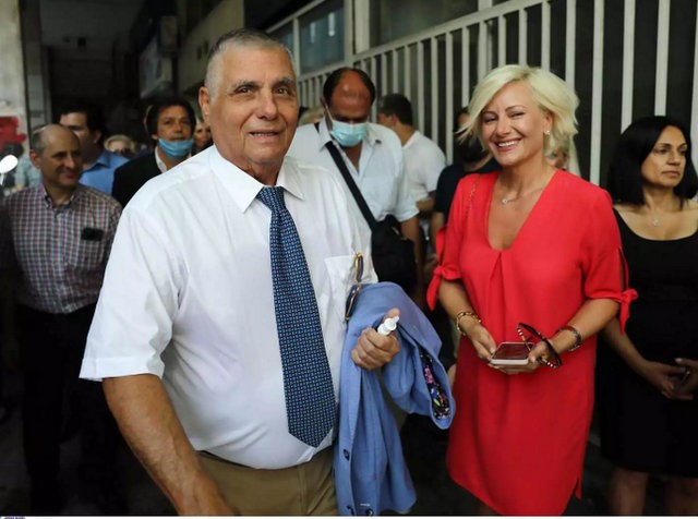 Η χήρα του Τράγκα ...ξέχασε να δηλώσει εισοδήματα 30 εκατομμυρίων ευρώ!