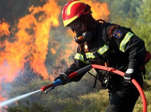 Προκηρύχθηκε ο διαγωνισμός για την πρόσληψη 962 εποχικών πυροσβεστών