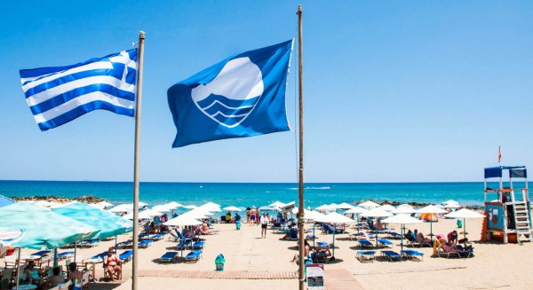 Επτά παραλίες της Εύβοιας βραβεύτηκαν με Γαλάζια Σημαία