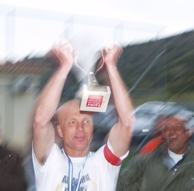 Τρεις Γιάννηδες με την κούπα