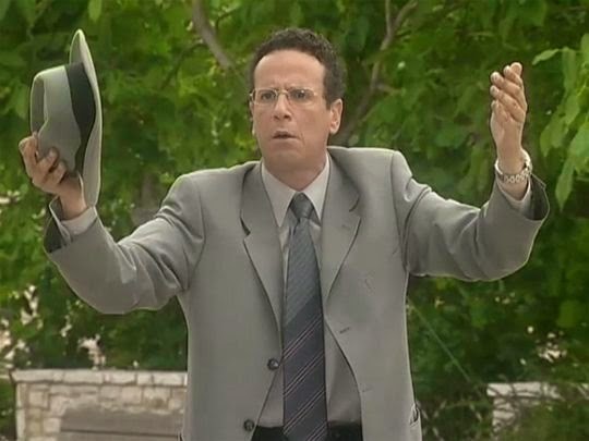 Πρόεδρος κοινότητας στη Λέσβο θυμίζει τον ...Πώποτα του Καφέ της Χαράς