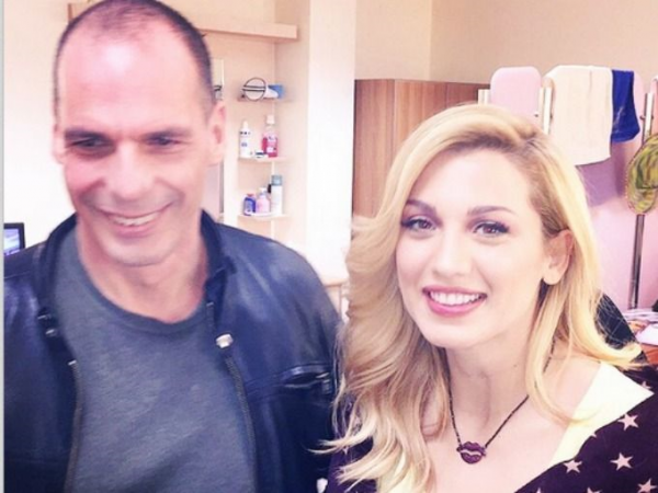 Selfie ...μετάνοιας με την Σπυροπούλου