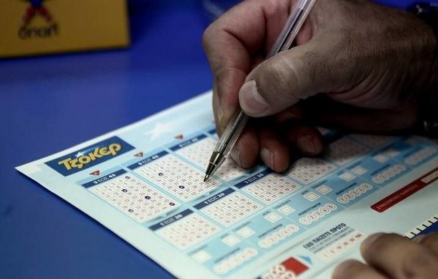 Φρενίτιδα για το μεγαλύτερο τζακποτ της πενταετίας - 11.800.000 ευρώ στην αποψινή κλήρωση